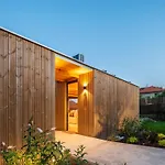 Apartament De *